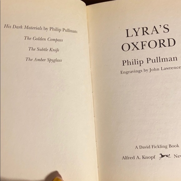 🔴Phillip Pullman book set🔴 - Picture 5 of 9